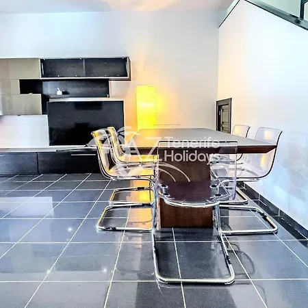 Fabulous House In Americas 펜션