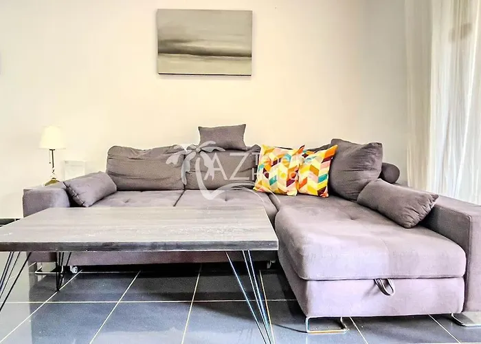 Fabulous House In Americas